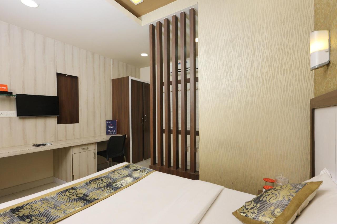 Oyo 4324 Emerald Manor 3*