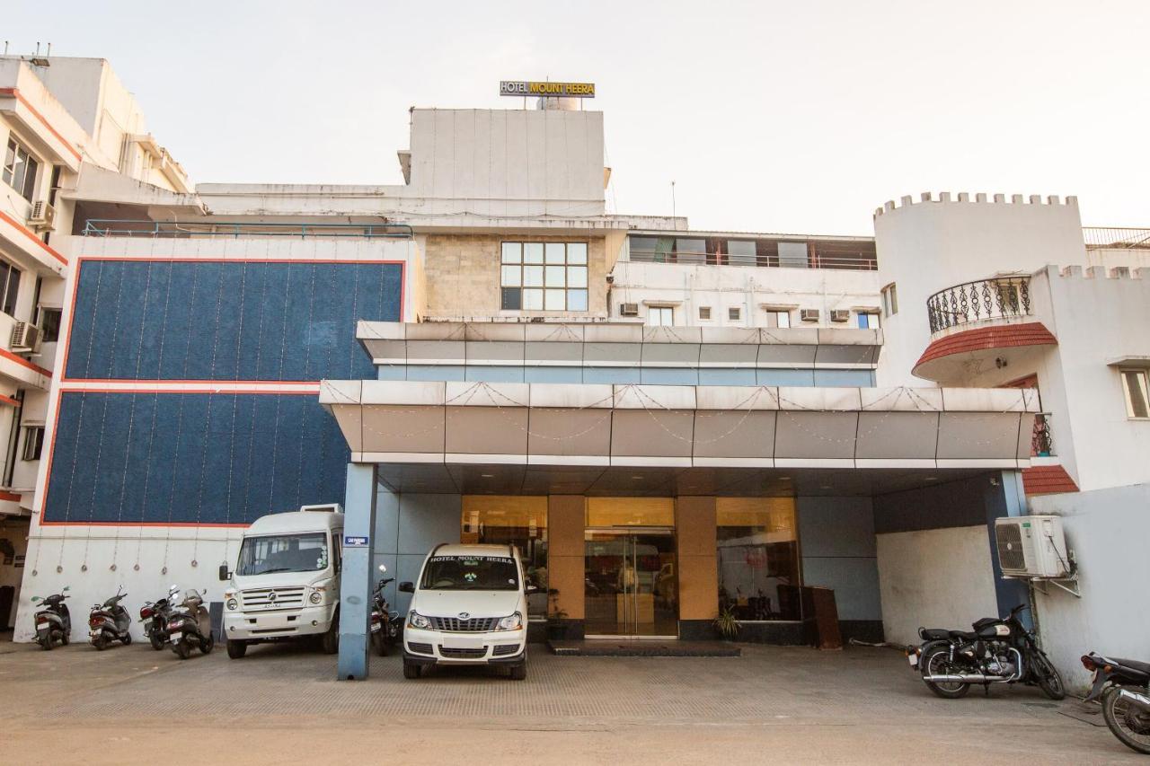 Hotel Capital O 69831 Mount Heera